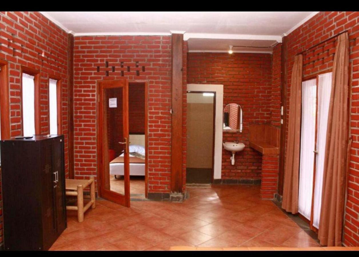 Bantal Guling Villa Лембанг Екстер'єр фото